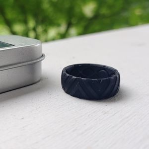 Mens silicone groove ring size 10